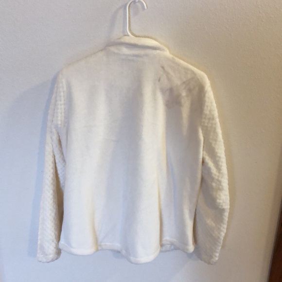 White jacket. - Picture 7 of 7